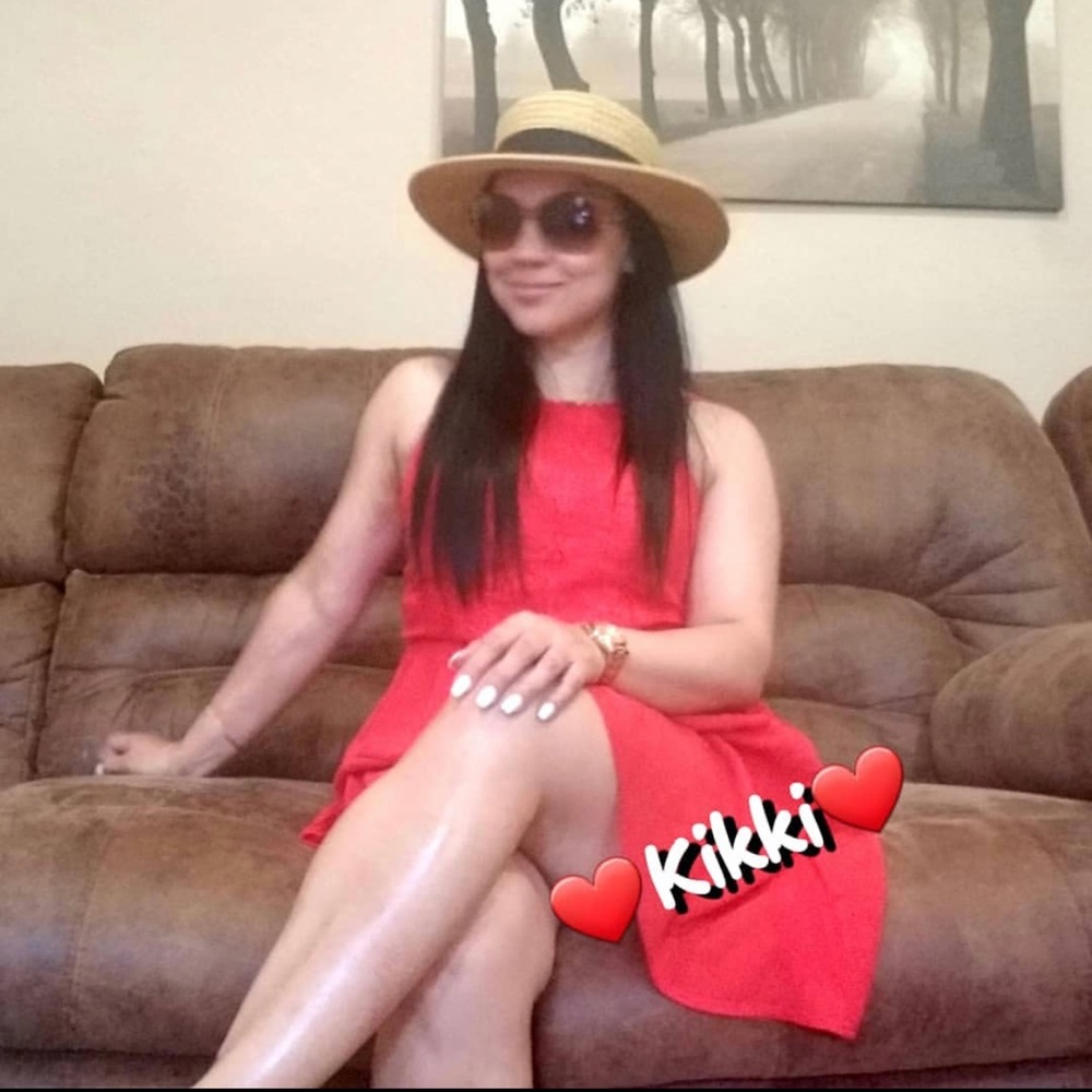 Red Dress ๐น - Picture 5 of 5